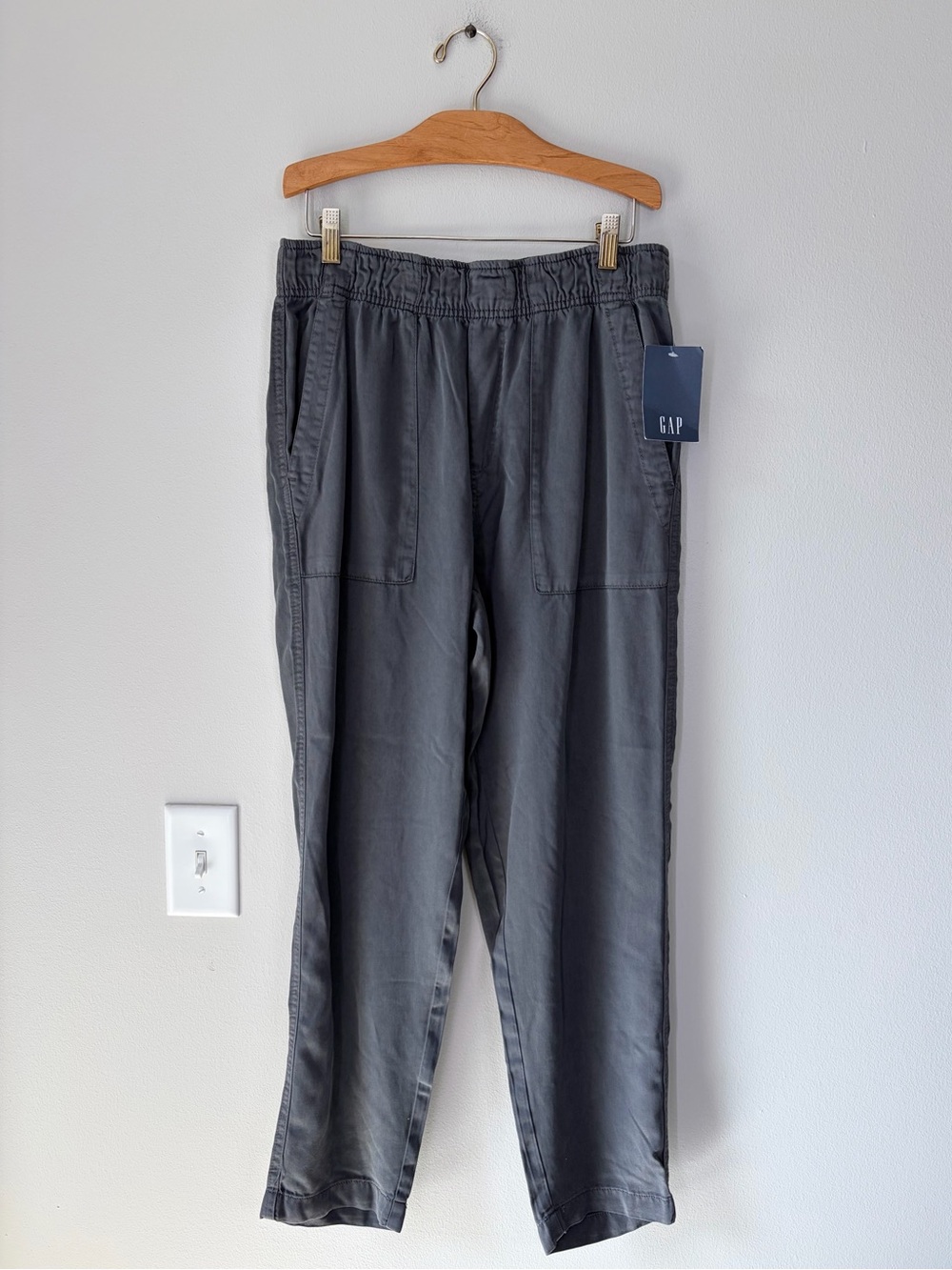 GAP Gray Tencel Lyocell Pull On Pants Luxe Loungewear Casual Breathable